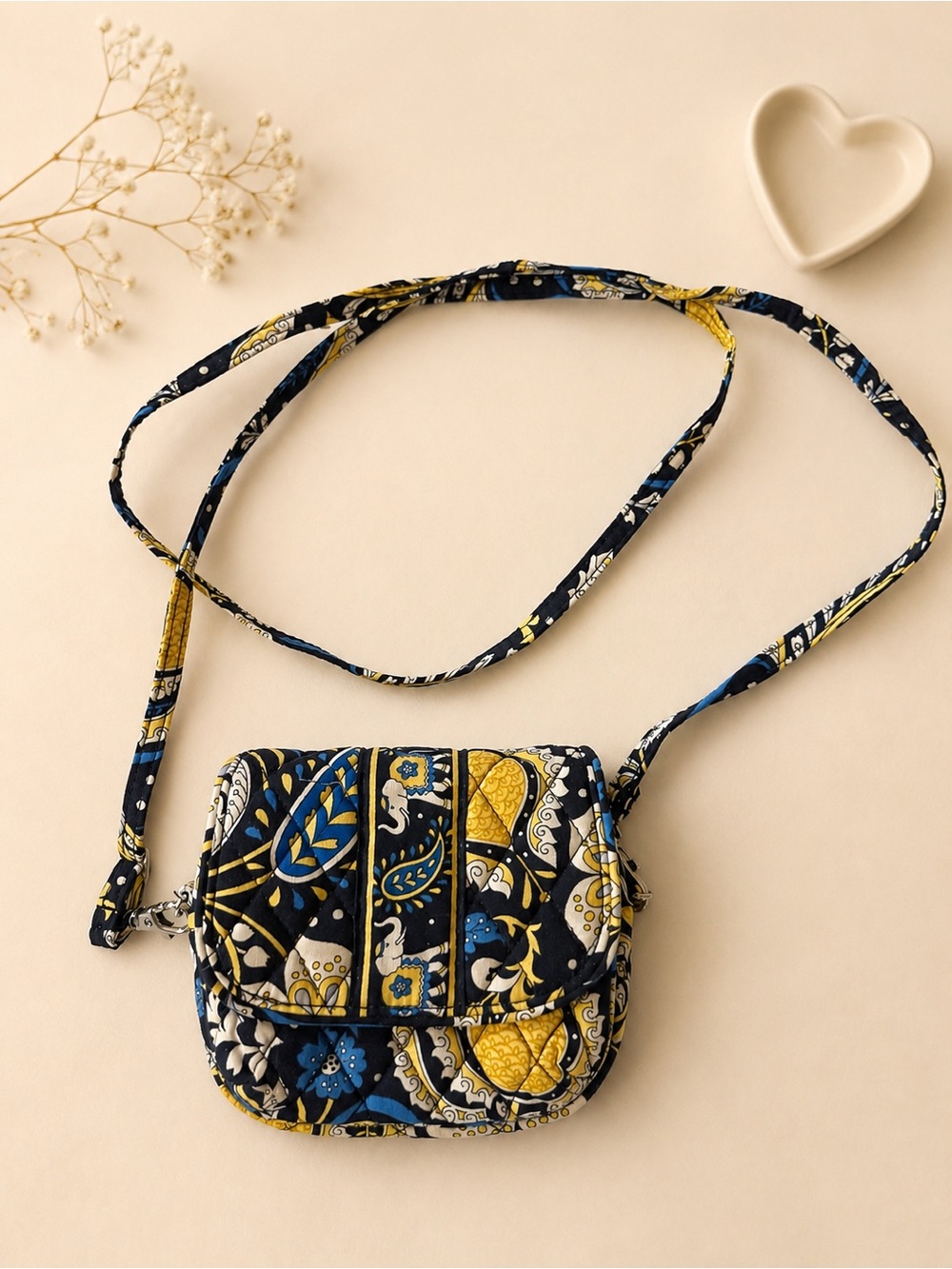 Vera Bradly Retired Ellie Blue Quilted Crossbody